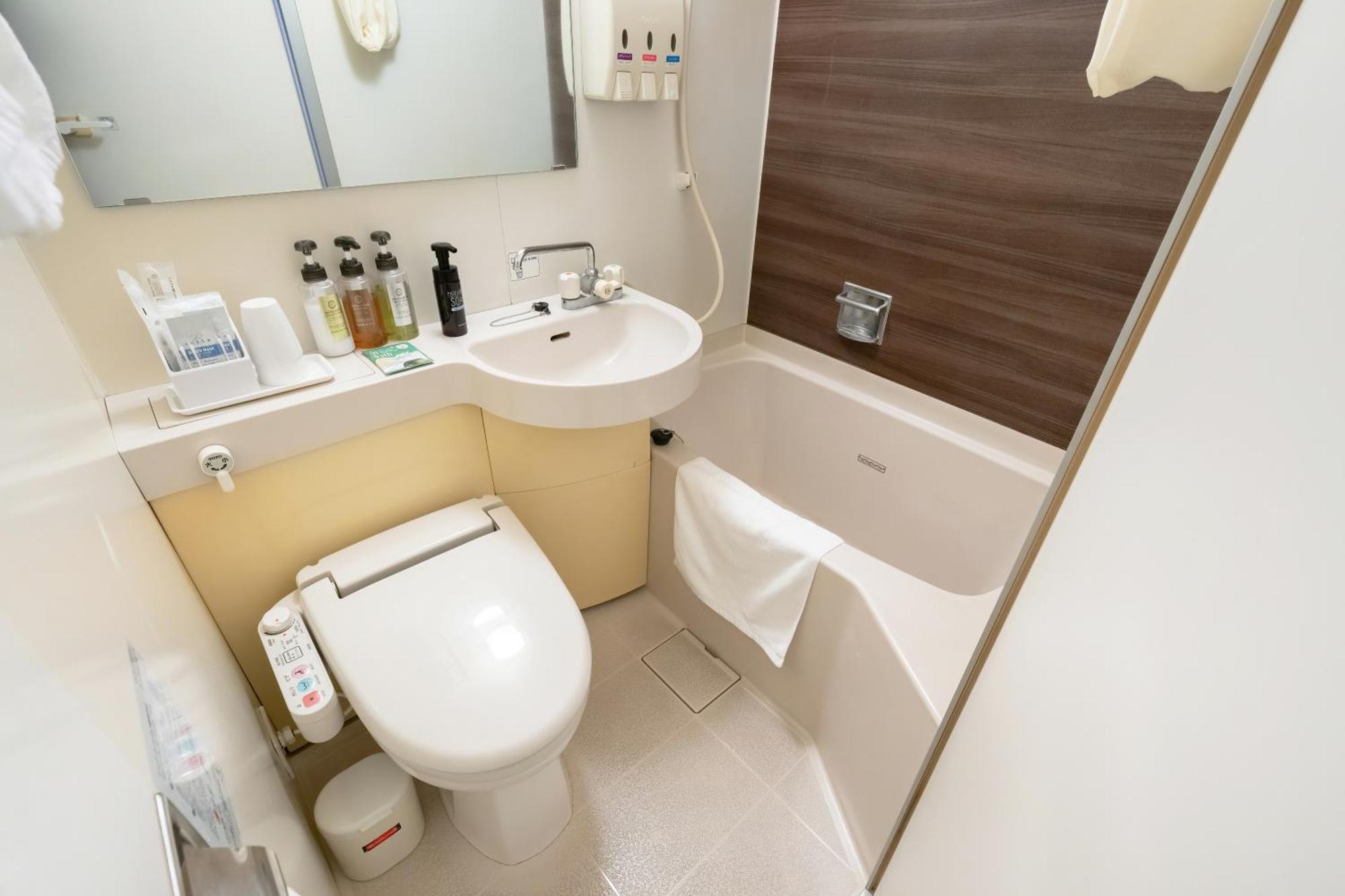 Omura Central Hotel Eksteriør bilde