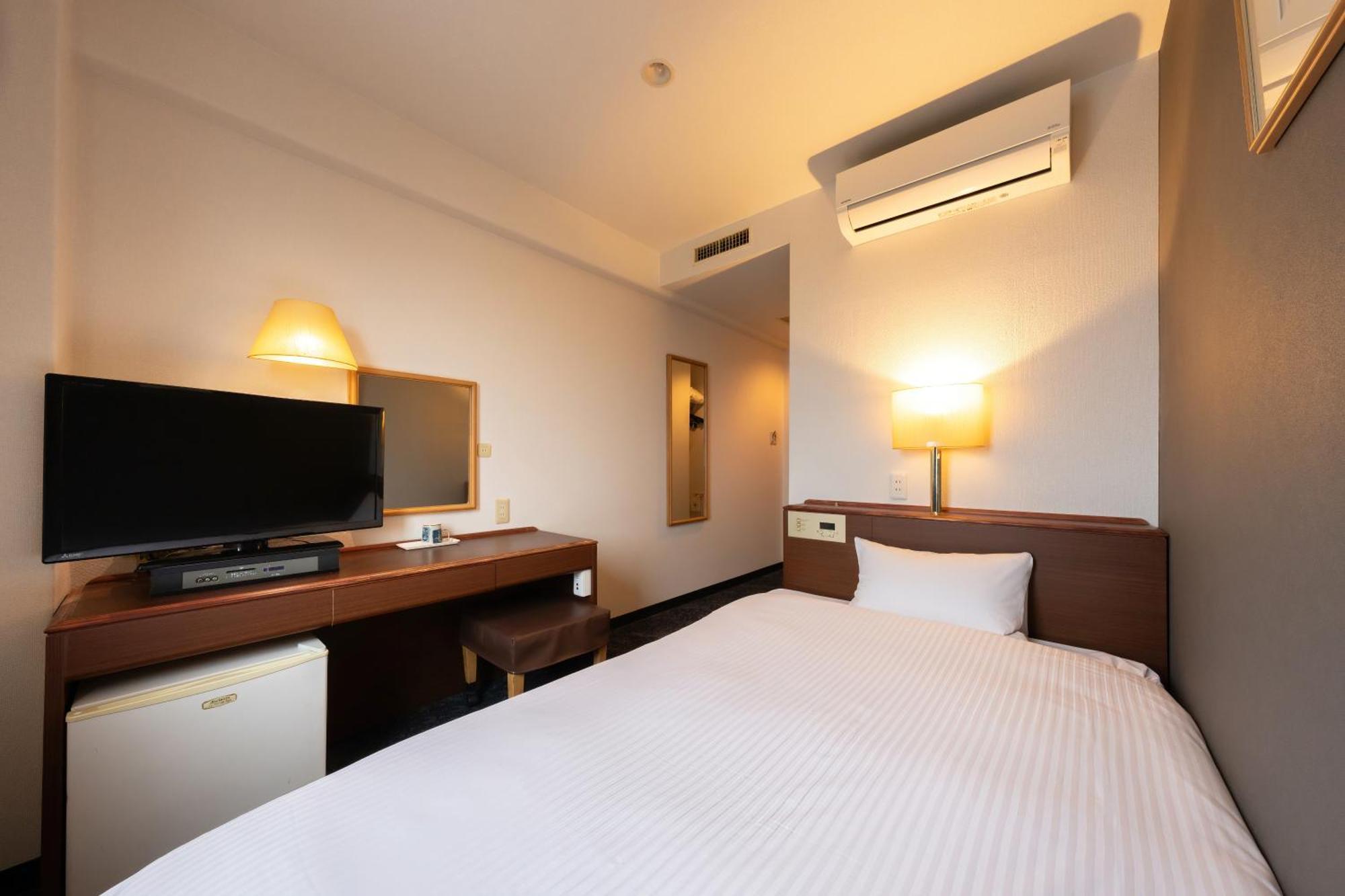 Omura Central Hotel Eksteriør bilde